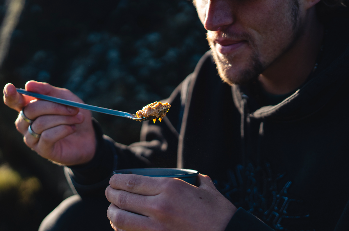 Gifts for Hikers 2026: 60 UK Ideas by Budget (£5 to £500) – Flaming Phoenix